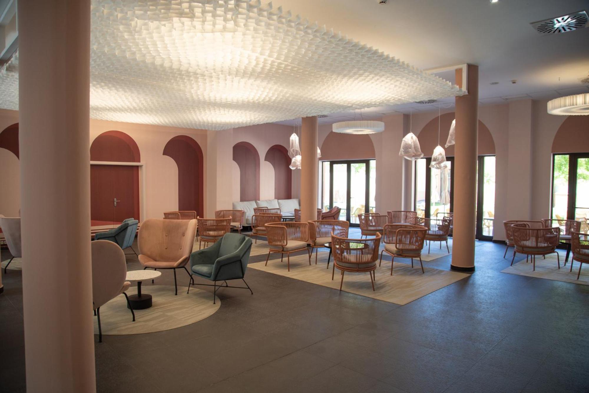 Hotel Real Balneario Carlos III Trillo Exterior photo